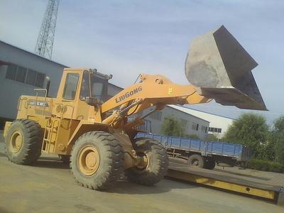 天津順通飛翔工程機(jī)械銷(xiāo)售中心 專(zhuān)業(yè)提供優(yōu)質(zhì)二手50鏟車(chē)及豐富樣板圖